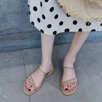 Ir 2021. Sieviešu Sandales Zapatos Para Mujer Jaunu Vasaras Sandales Sieviešu Modes Gadījuma Plānas Jostas Visa mača plakandibena